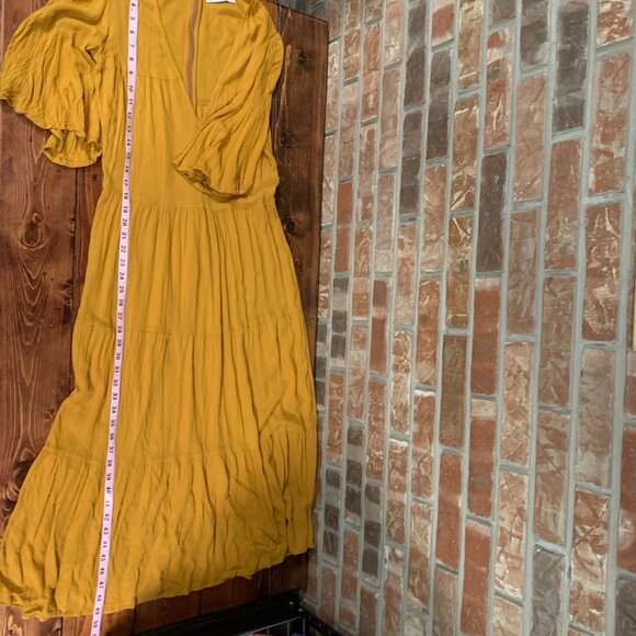 Faithfull The Brand Melia Arwen Tiered Butterscotch USA 8 / Large Midi Dress EUC - Picture 8 of 12